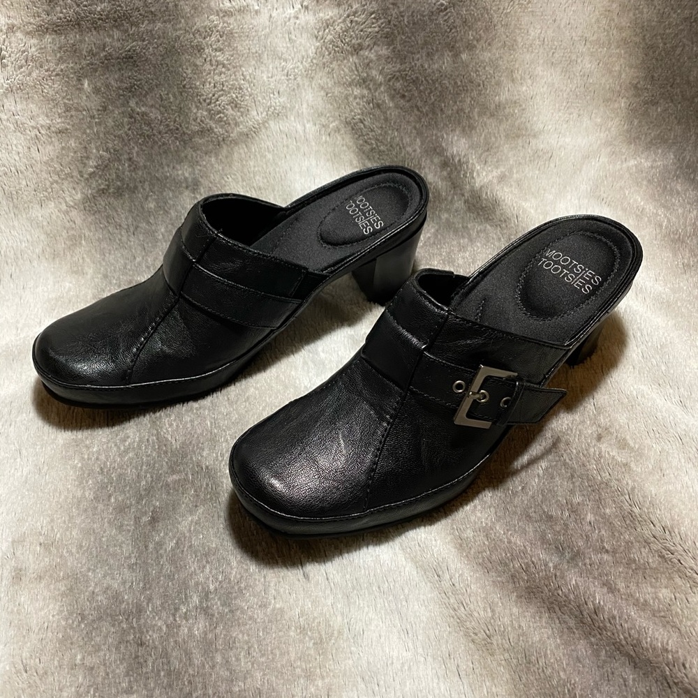 Mootsies Tootsies black slides size 6 - Picture 3 of 4